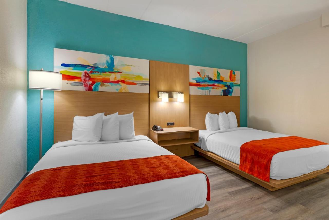 Best Western Plus Executive Hotel Richmond Dumbarton Экстерьер фото